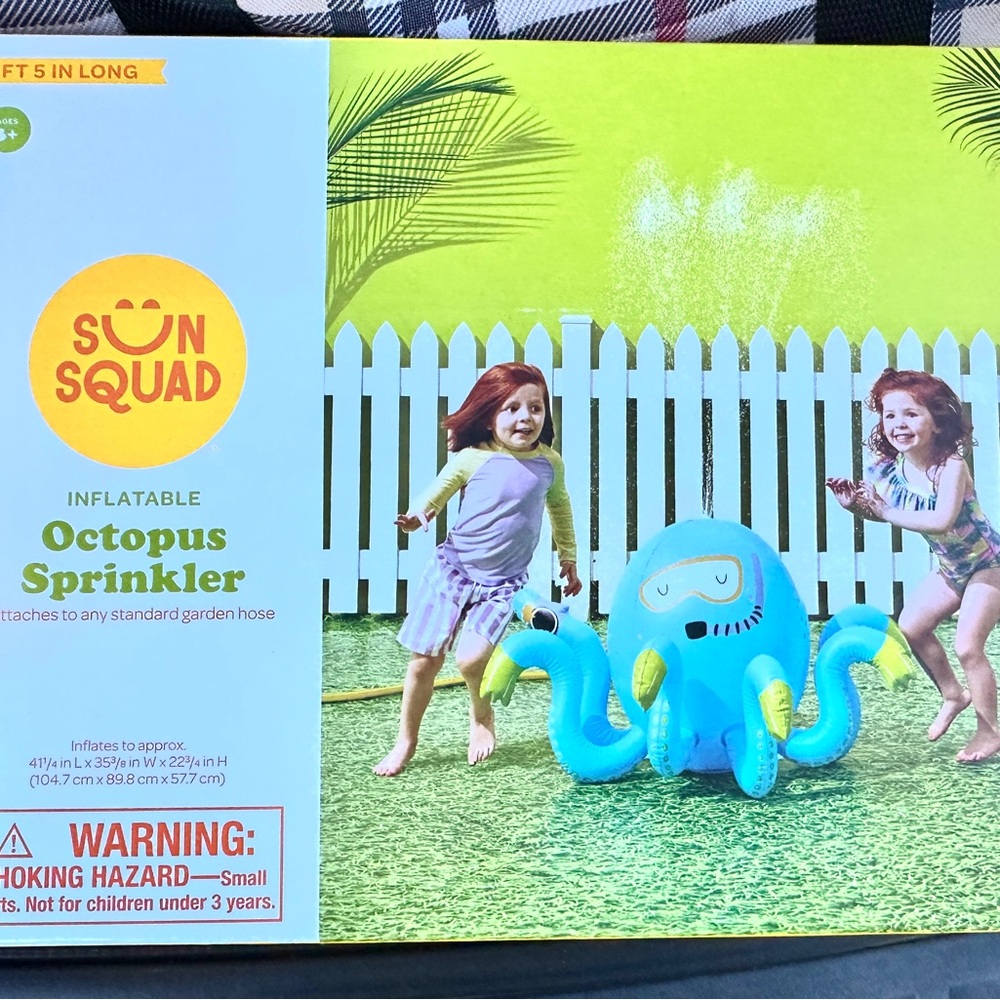 Sun Squad Inflatable Octopus Sprinkler